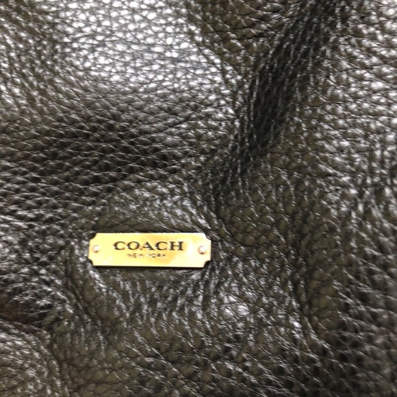 Coach Avery Purse - Picture 2 of 5